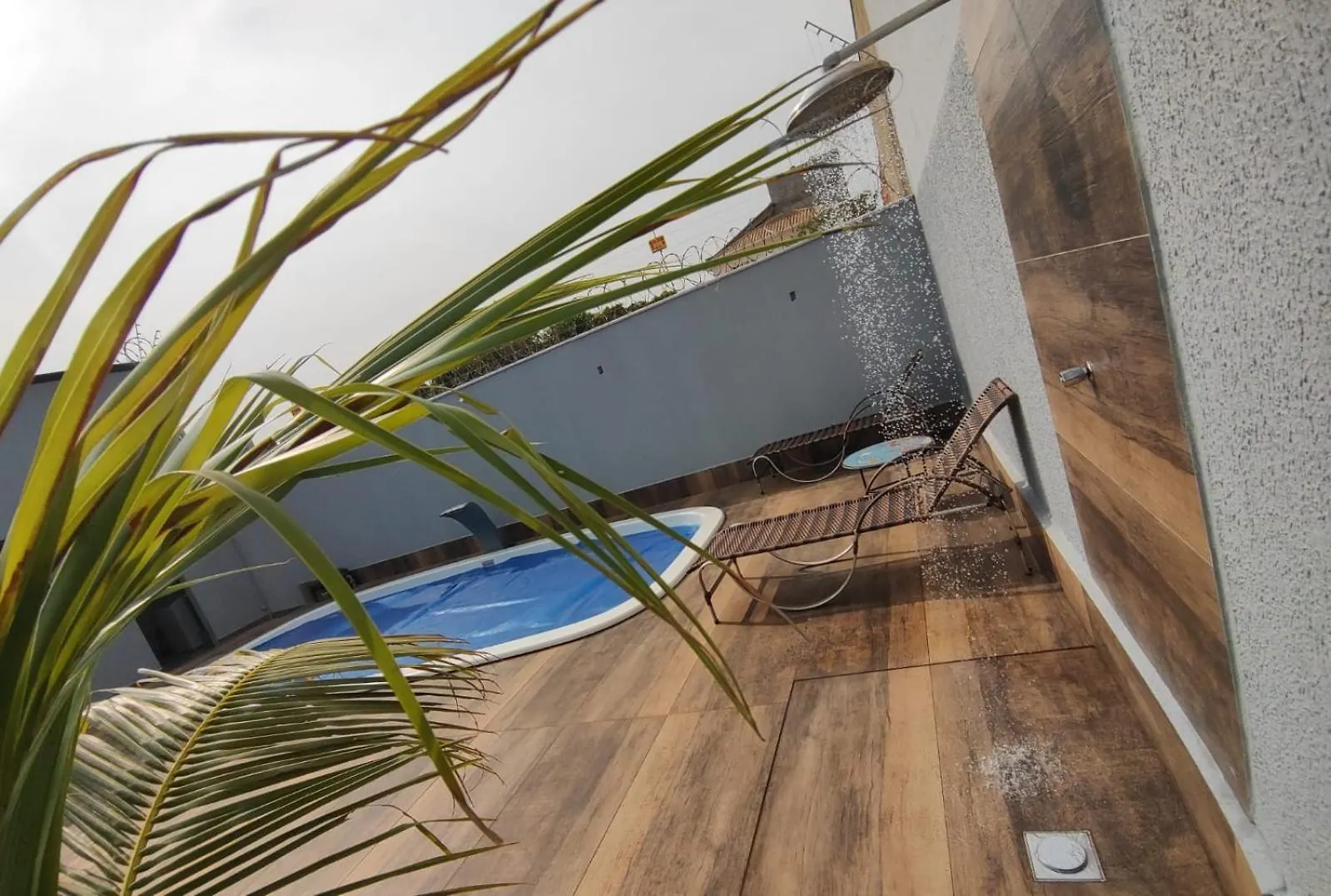 Casa Alto Padrao Em Bairro Nobre De Caldas Novas Com Piscina Quente E Sala De Jogos